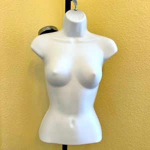 Half Torso Female mannequin